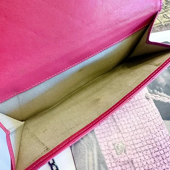 CHANEL Quilted Wallet - Picture 10 of 12